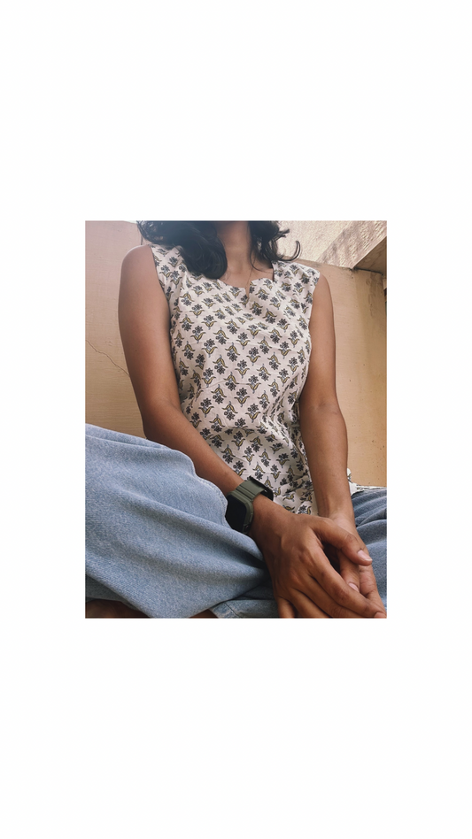 Everyday Sleeveless Kurti