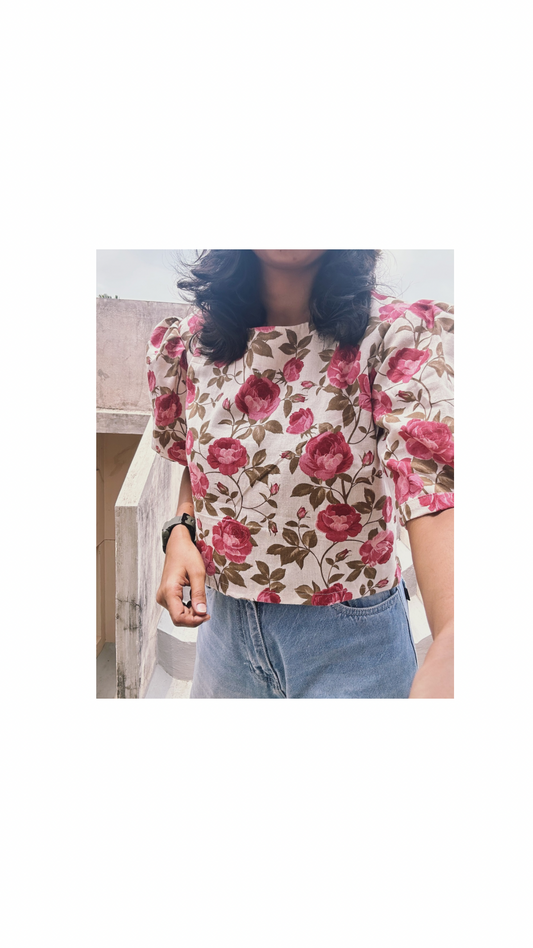 Fluffed Sleeve Crop Top